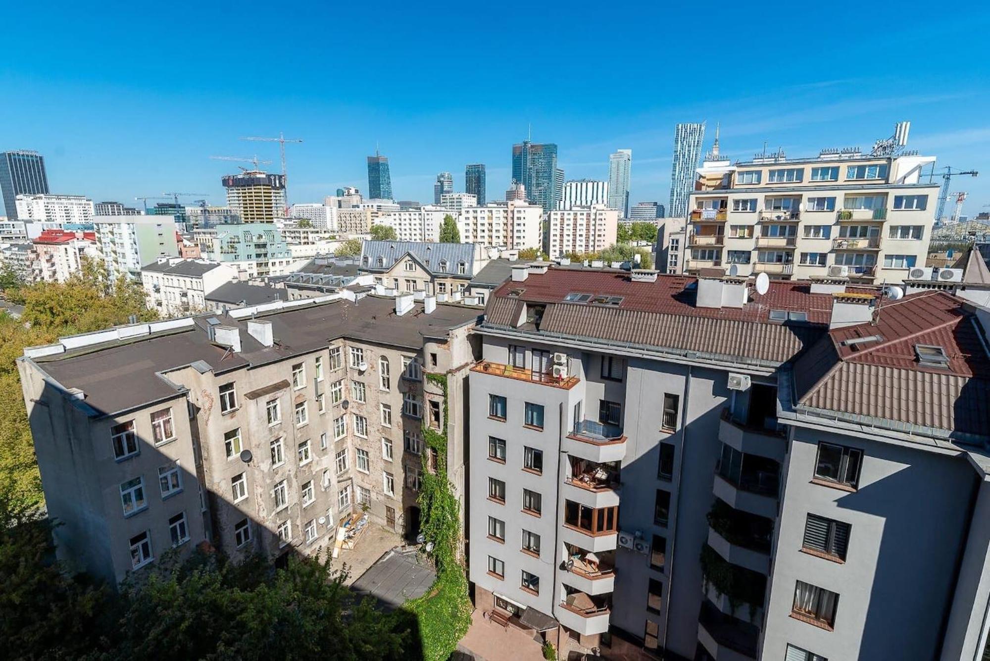 Navy Aesthetic Apartment With Balcony By Noclegi Renters Warsawa Bagian luar foto